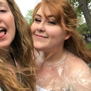 Meet your Posher, Kayla